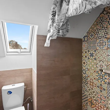 Sabina Mounteurwohnung Dachboden I 55 Zoll Tv I Schlafcouch Mit 20Cm Matraze 2 Weitere Schlafplaetze I Kueche I Bad Trebbin Exterior photo